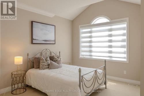 3121 Trailside Drive, Oakville, ON - Indoor Photo Showing Bedroom