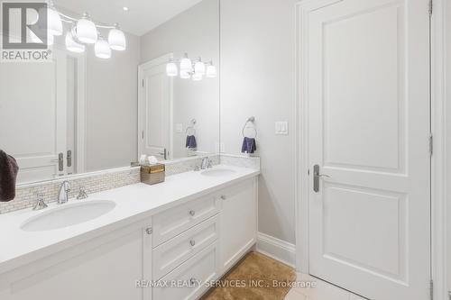 2454 Mississauga Road, Mississauga (Sheridan), ON - Indoor Photo Showing Bathroom