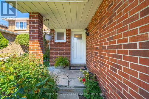 28 Panda Lane, Brampton (Northgate), ON - Outdoor With Exterior