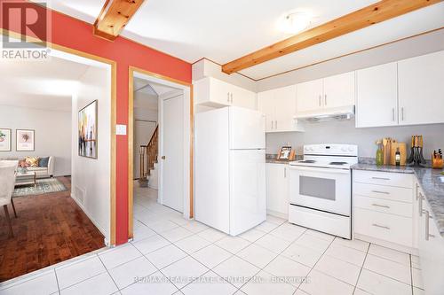 28 Panda Lane, Brampton (Northgate), ON - Indoor Photo Showing Kitchen