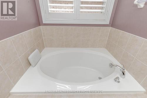 97 Royal West Drive, Brampton, ON - Indoor Photo Showing Bathroom