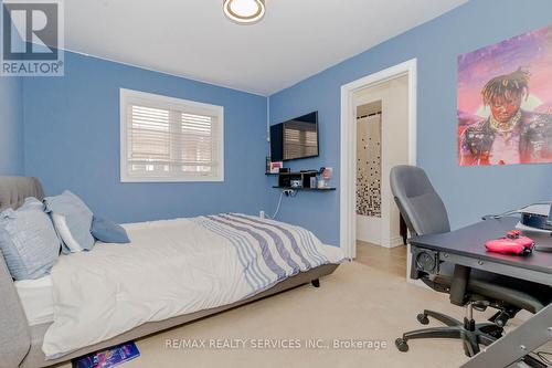 97 Royal West Drive, Brampton (Credit Valley), ON - Indoor Photo Showing Bedroom