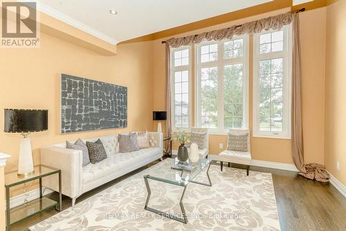 97 Royal West Drive, Brampton (Credit Valley), ON - Indoor Photo Showing Living Room