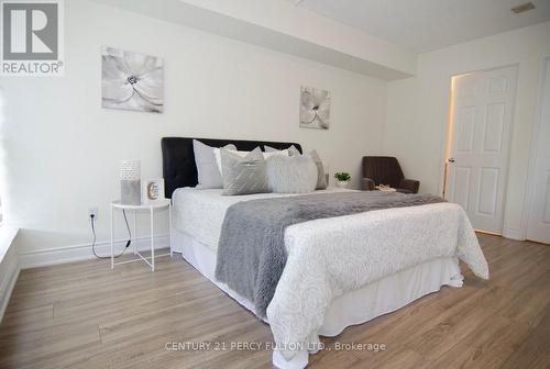 1812 - 335 Webb Drive, Mississauga, ON - Indoor Photo Showing Bedroom