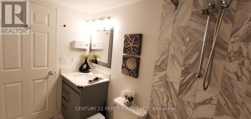 1812 - 335 Webb Drive, Mississauga (City Centre), ON - Indoor Photo Showing Bathroom