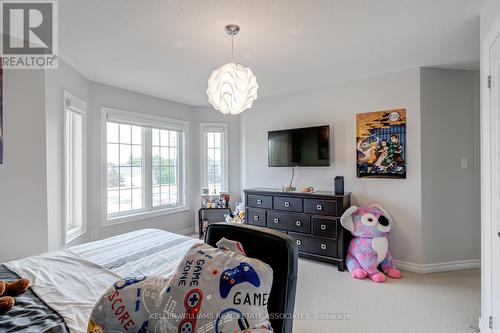 1589 Eglinton Avenue, Mississauga, ON - Indoor Photo Showing Bedroom