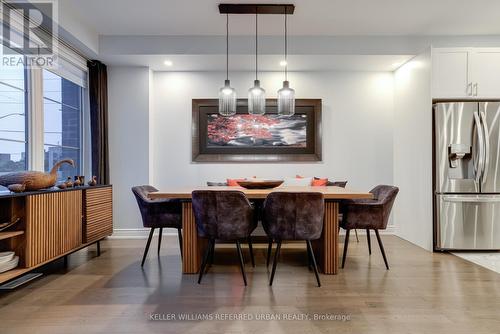 1639 Blanefield Road, Mississauga, ON - Indoor Photo Showing Dining Room