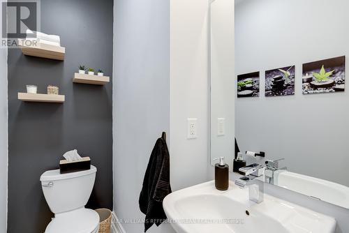 1639 Blanefield Road, Mississauga, ON - Indoor Photo Showing Bathroom