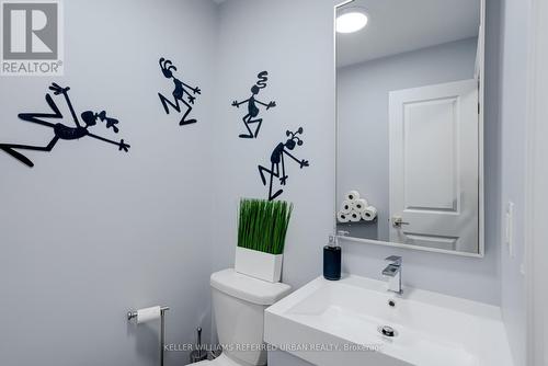 1639 Blanefield Road, Mississauga (Mineola), ON - Indoor Photo Showing Bathroom