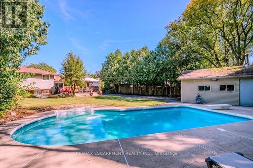 5123 Cherryhill Crescent, Burlington (Appleby), ON - Outdoor With In Ground Pool With Backyard