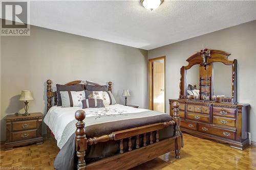 6 Santa Maria Drive, Cambridge, ON - Indoor Photo Showing Bedroom