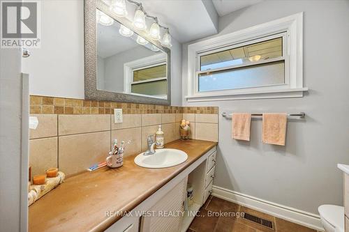 59 Maywood Road, Kitchener, ON - Indoor Photo Showing Bathroom