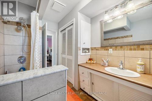 59 Maywood Road, Kitchener, ON - Indoor Photo Showing Bathroom