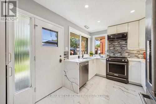 59 Maywood Road, Kitchener, ON - Indoor Photo Showing Kitchen