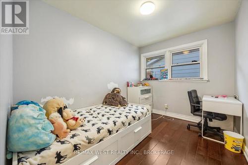 59 Maywood Road, Kitchener, ON - Indoor Photo Showing Bedroom