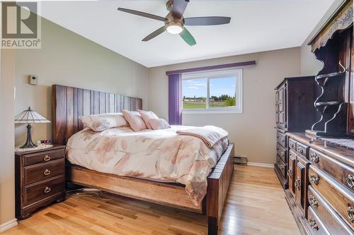 2109 Hadden Court, Kelowna, BC - Indoor Photo Showing Bedroom