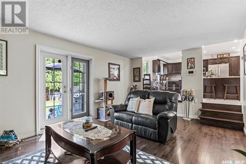 119 Whiteshore Crescent, Saskatoon, SK - Indoor Photo Showing Living Room