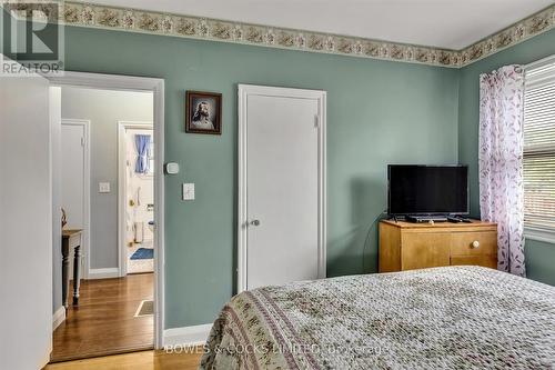 666 Lillian Street, Peterborough (Monaghan), ON - Indoor Photo Showing Bedroom