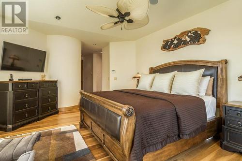 1555 Gregory Road, West Kelowna, BC - Indoor Photo Showing Bedroom