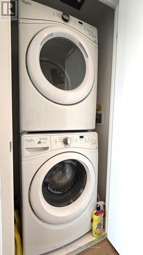 802 - 117 Mcmahon Drive, Toronto (Bayview Village), ON - Indoor Photo Showing Laundry Room