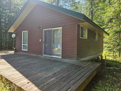 3848 Rock Island Road, Nakusp, BC - Outdoor With Deck Patio Veranda With Exterior