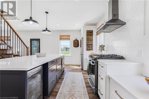 315421 Highway 6, Chatsworth (Twp), ON - Indoor Photo Showing Kitchen