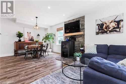 315421 Highway 6, Chatsworth (Twp), ON - Indoor Photo Showing Living Room With Fireplace