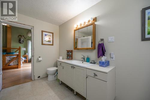 51795 Guest Road, Cluculz Lake, BC - Indoor Photo Showing Bathroom