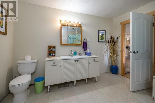 51795 Guest Road, Cluculz Lake, BC - Indoor Photo Showing Bathroom