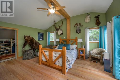 51795 Guest Road, Cluculz Lake, BC - Indoor Photo Showing Bedroom