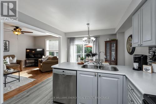 15 Orr Court, Clarington (Bowmanville), ON - Indoor Photo Showing Kitchen With Double Sink