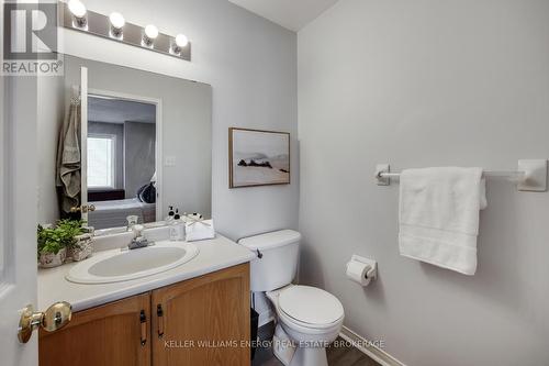 15 Orr Court, Clarington (Bowmanville), ON - Indoor Photo Showing Bathroom