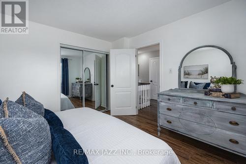 106 West Side Drive, Clarington (Bowmanville), ON - Indoor Photo Showing Bedroom