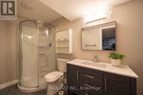 106 West Side Drive, Clarington (Bowmanville), ON - Indoor Photo Showing Bathroom