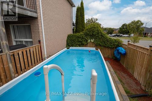 106 West Side Drive, Clarington (Bowmanville), ON - Outdoor