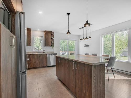 Kitchen - 1459 Place Longueuil, Sainte-Julienne, QC 