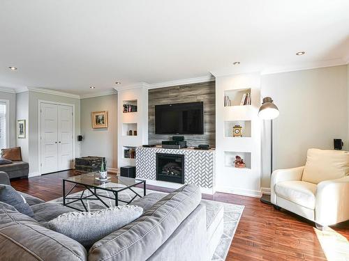 Family room - 199 Rue Du Bonniebrook, Saint-Colomban, QC 