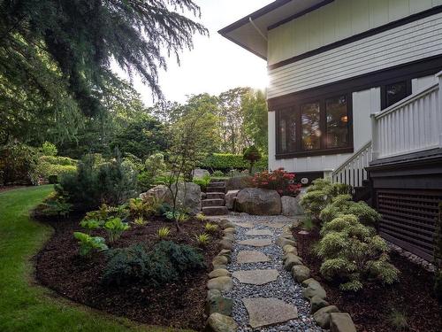 3375 Ripon Rd, Oak Bay, BC 