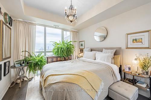 719-50 Thomas Riley Rd, Toronto, ON - Indoor Photo Showing Bedroom