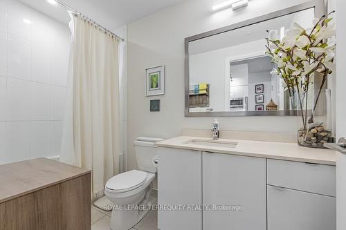 719-50 Thomas Riley Rd, Toronto, ON - Indoor Photo Showing Bathroom