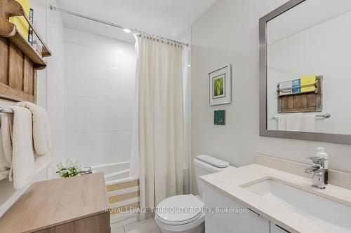 719-50 Thomas Riley Rd, Toronto, ON - Indoor Photo Showing Bathroom