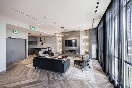 719-50 Thomas Riley Rd, Toronto, ON - Indoor Photo Showing Living Room