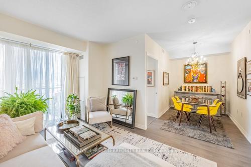 719-50 Thomas Riley Rd, Toronto, ON - Indoor Photo Showing Living Room