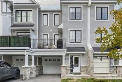 97 BALLINORA LANE  Ottawa, ON K2S 0V5