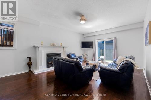 1385 Bramblewood Street, London, ON - Indoor Photo Showing Living Room With Fireplace