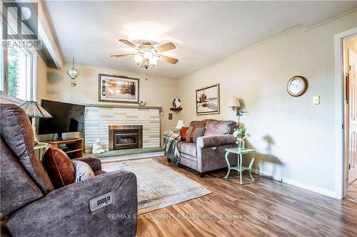 29 Abbington Drive, Hamilton (Gilbert), ON - Indoor Photo Showing Living Room With Fireplace