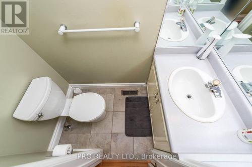 352 Simonston Boulevard, Markham (German Mills), ON - Indoor Photo Showing Bathroom