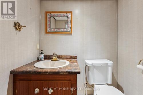 109 Russett Avenue, Oshawa (Centennial), ON - Indoor Photo Showing Bathroom