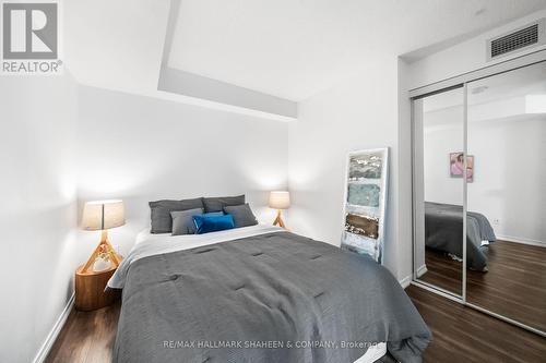 419 - 215 Fort York Boulevard, Toronto (Waterfront Communities), ON - Indoor Photo Showing Bedroom