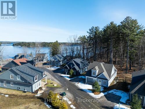 39 - 2054 Peninsula Road, Muskoka Lakes, ON - Outdoor With Body Of Water